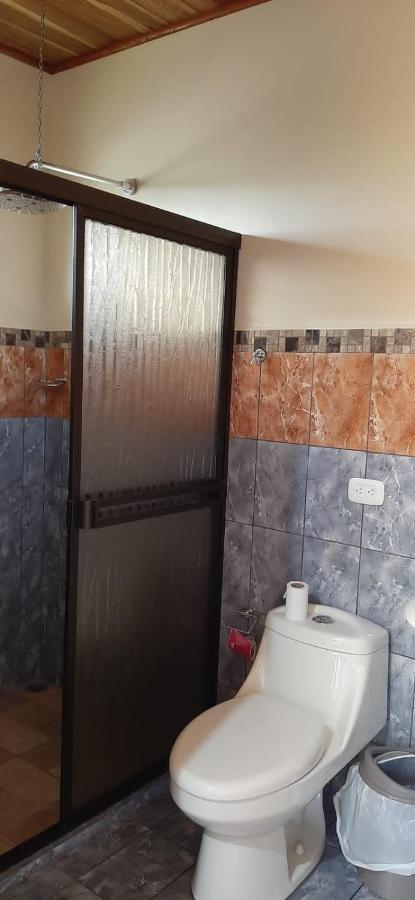 Cabinas El Pilón Río Celeste Exterior foto